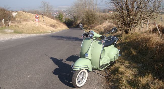 Neco Abruzzi scooter climbing the south downs near Steyning